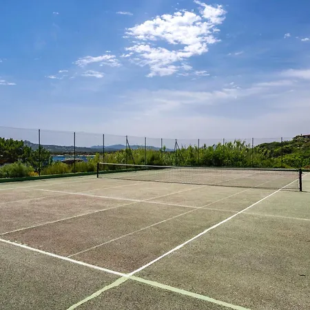 Sporting House - Pool & Tennis Club On The Sea By Homey Experience